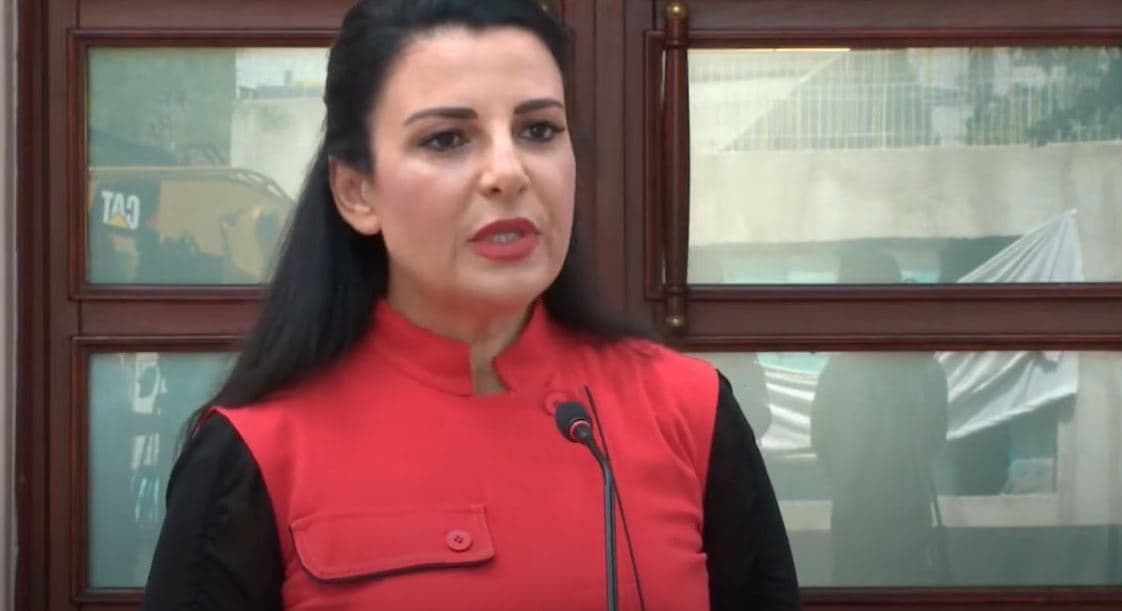 “Bordi s’rrit çmime!”, Balluku: Zgjasim me tre muaj paketën për transportin publik (VIDEO)