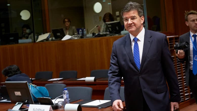 Tensionet për targat, Lajçak takohet sot me serbët në veri të Kosovës