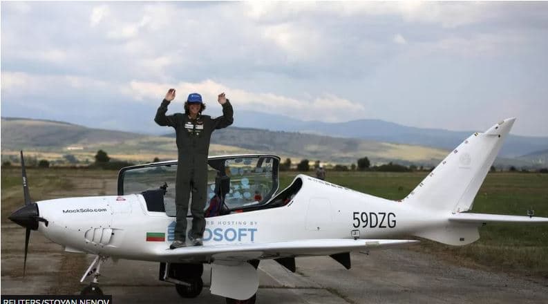 17-vjeçari, bëhet piloti më i ri që ka fluturuar i vetëm nëpër botë