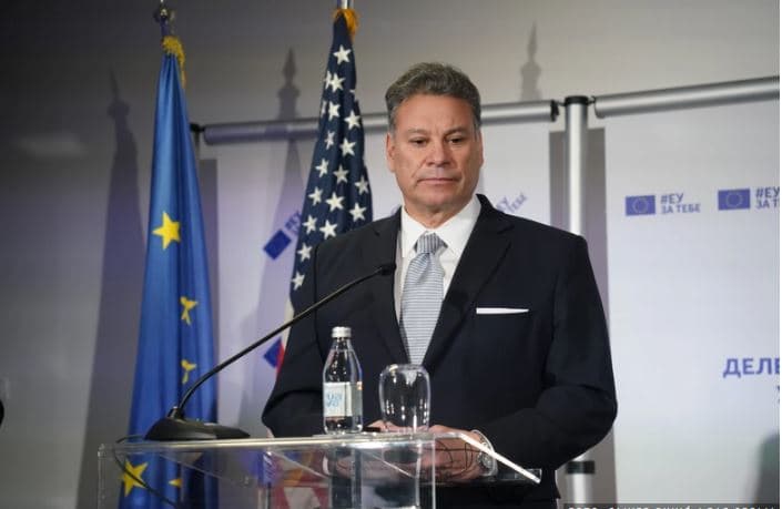     Escobar: Kosova dhe Serbia të zotohen se me 1 shtator nuk do të ketë dhunë