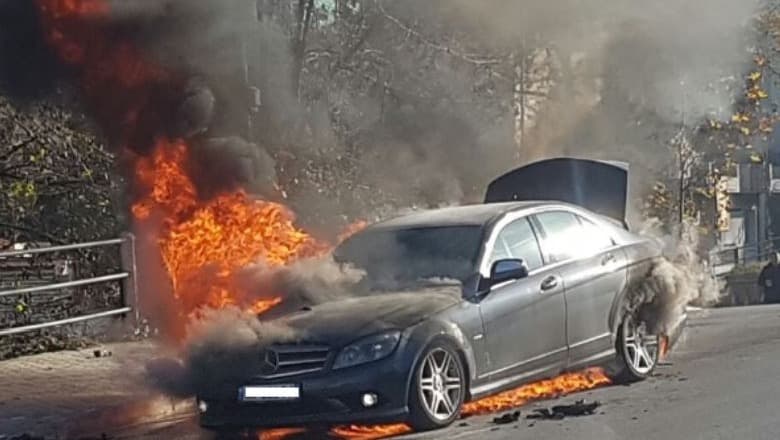 Merr flakë në ecje makina në aksin Delvinë-Kardhiq