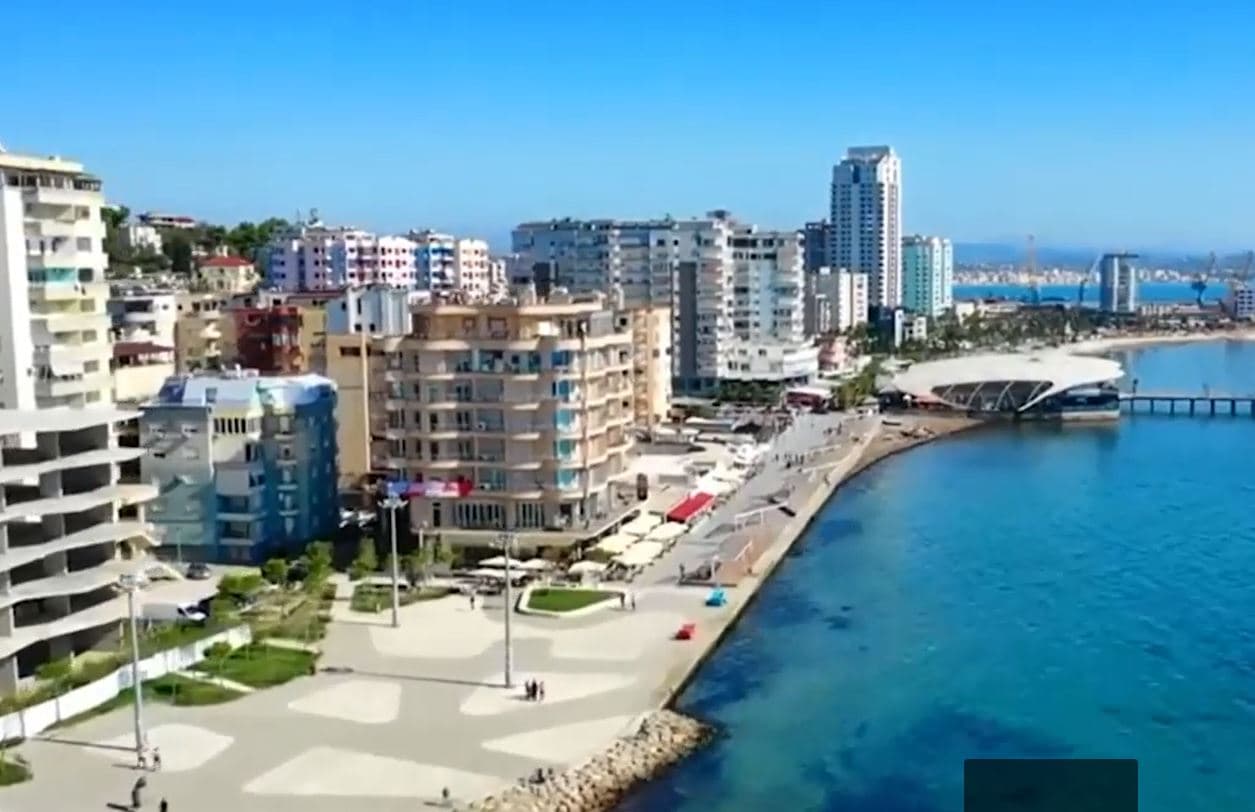 Fluks turistësh në Durrës/ Norja: Janë shtuar italianët e belgët, surprizë spanjollët (VIDEO)