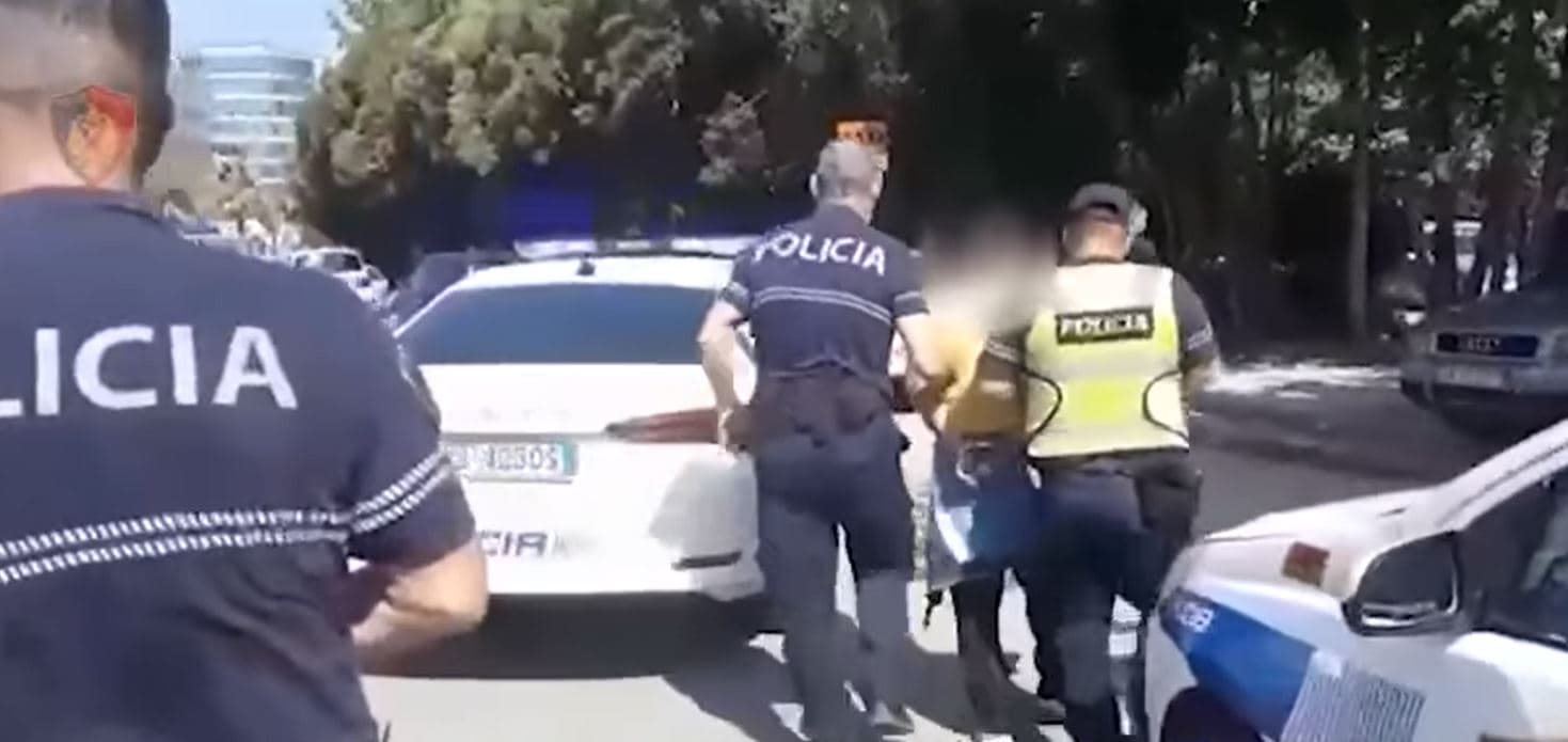 Vjedhje me dhunë, kapet i dyshuari në Tiranë