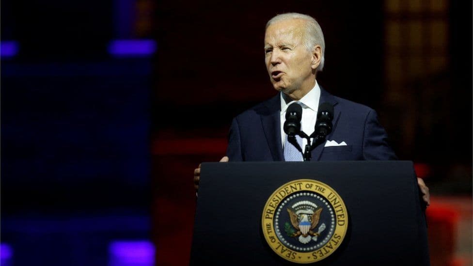 Biden: Ideologjia e Trump kërcënon demokracinë amerikane