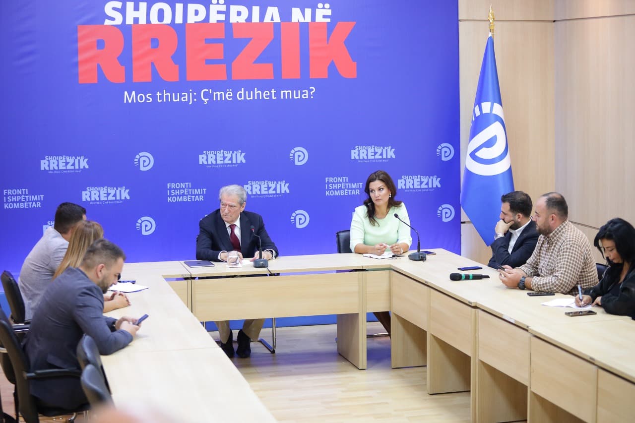 Afera e Portit të Durrësit/ Berisha: Të përfshirë grupe të rrezikshme antishqiptare dhe antieuropiane