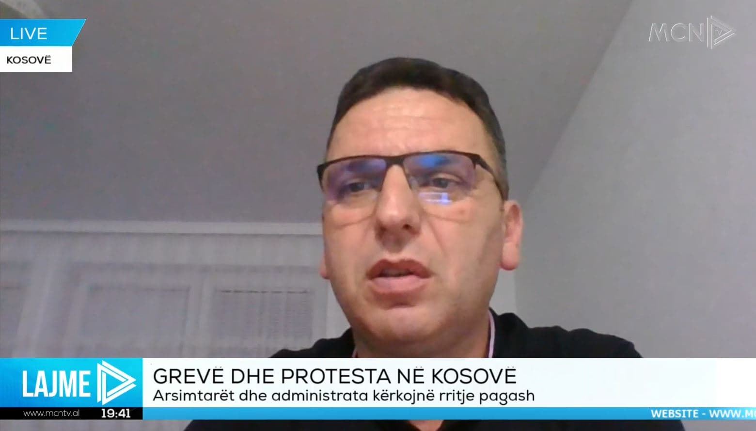 Llumnica: Presion nga ministri i Financave dhe Kryeministri, ndaj grevistëve që kërkojnë rritje pagash në Kosovë (VIDEO)