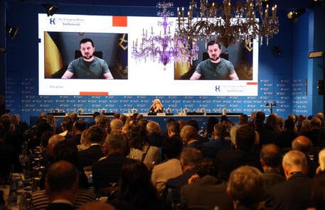 Zelensky: Ne nuk mund të lejojmë rreziqe bërthamore