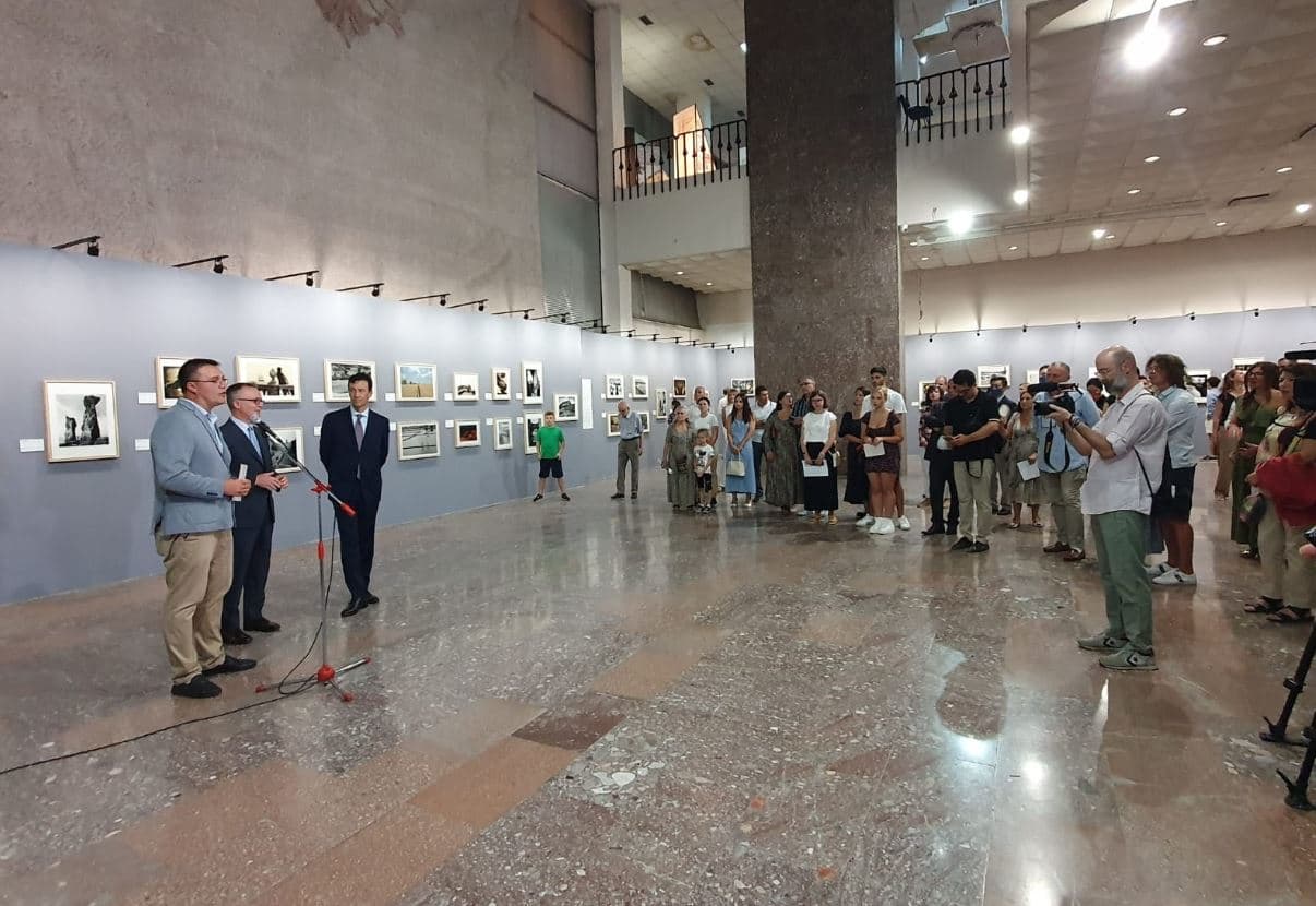  Në Muzeun Kombëtar u hap ekspozita “Italia, nga vëllezërit Alinari te mjeshtrit e fotografisë bashkëkohore”