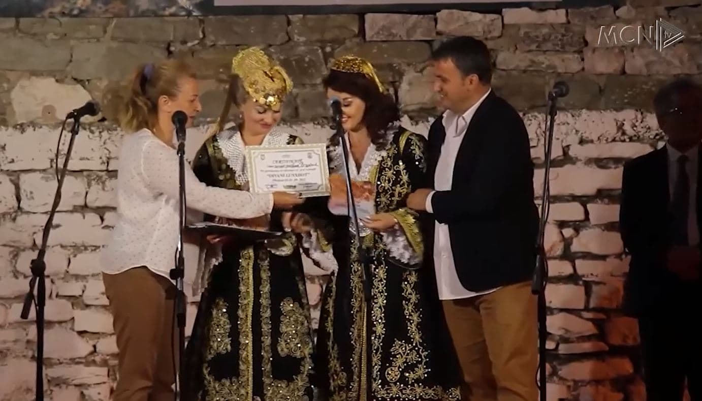 Polifonia në kalldrëmet e Gjirokastrës (VIDEO)