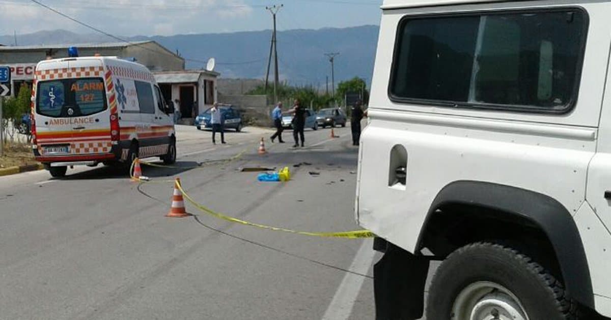 Makina përplas një grua në Pogradec, zhduket drejtuesi i mjetit