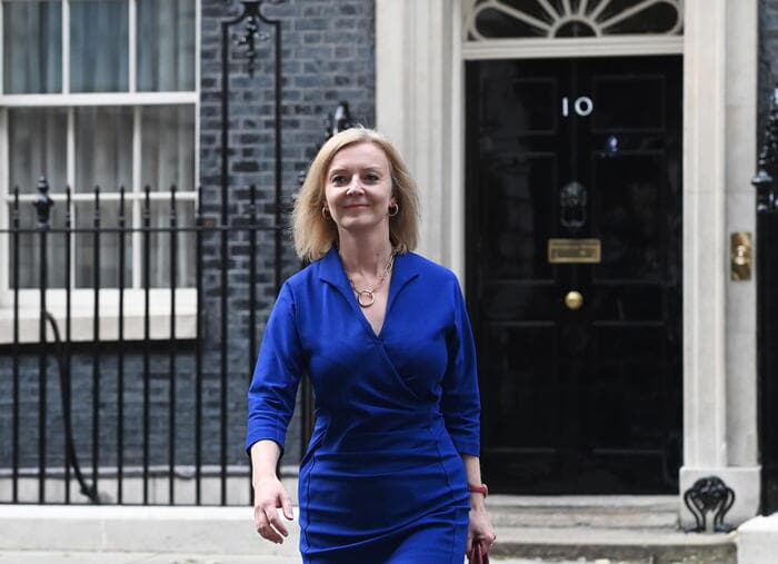 Liz Truss zgjidhet kryeministre e Britanisë