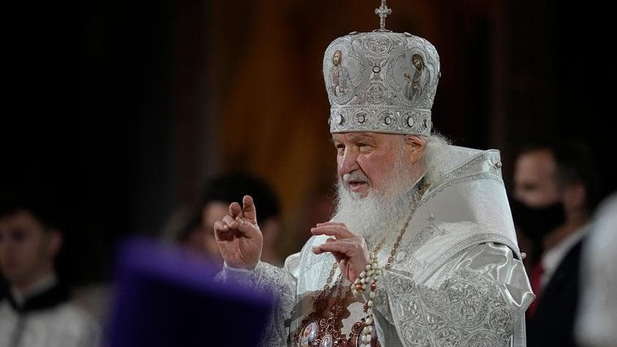 Patriarku Kirill paralajmëron rusët e pasur: Do shkoni në ferr