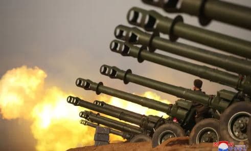 Rusia blen miliona raketa dhe predha nga Koreja e Veriut