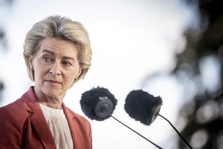 Von der Leyen: Lehtësimi i vizave ishte shenjë besimi, Rusia e shkatërroi