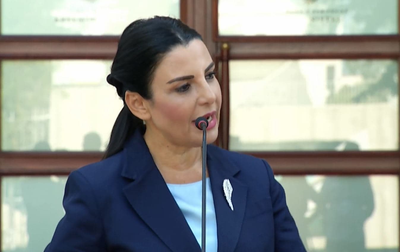 Energjia/ Balluku: Nesër paketa e kursimit, ndriçimi publik fiket pas orës 22:00