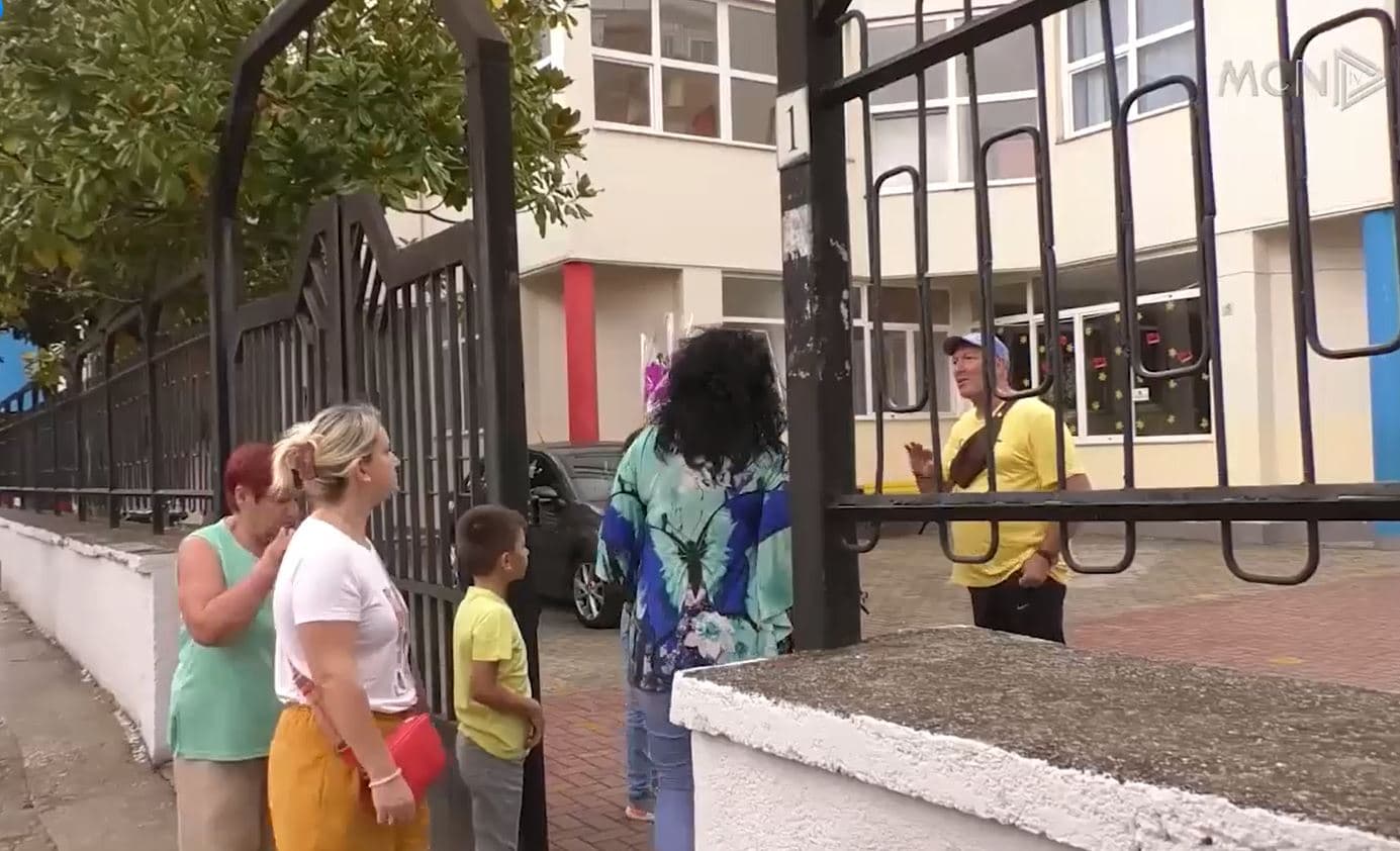 Shpërndahen 80% e librave në shkolla (VIDEO)