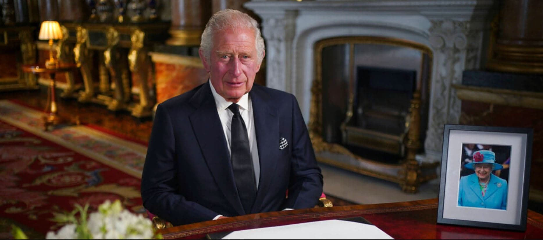 Charles mban fjalimin e parë si mbret: Do ju shërbej me besnikëri