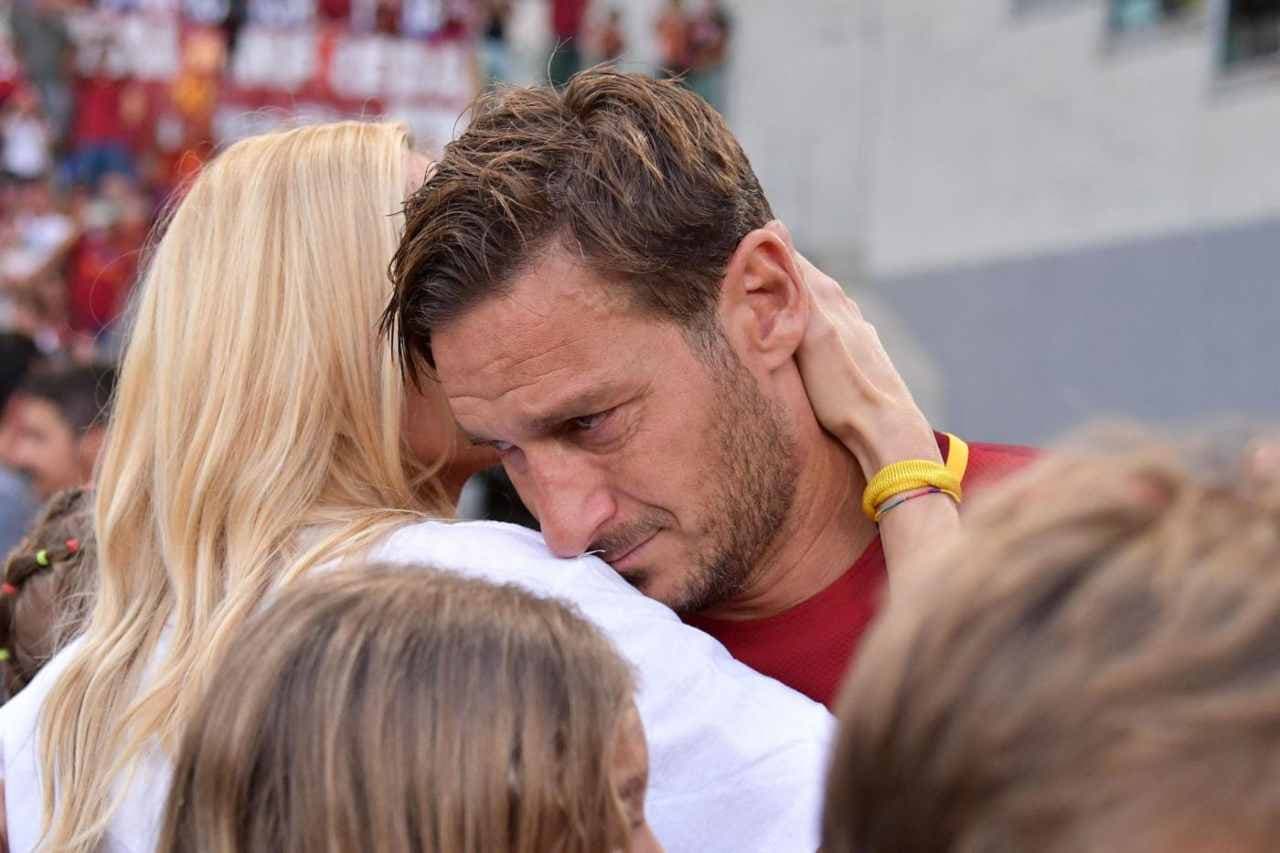 Totti thyen heshtjen: Ilary më tradhtoi e para, i gjeta mesazhet në telefon