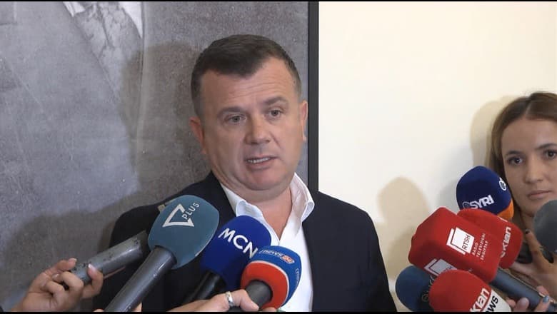    Mbledhja e grupit të PS/ Balla kërkesë SPAK: Hetoni Sali Berishën e shpallur “non grata” nga SHBA