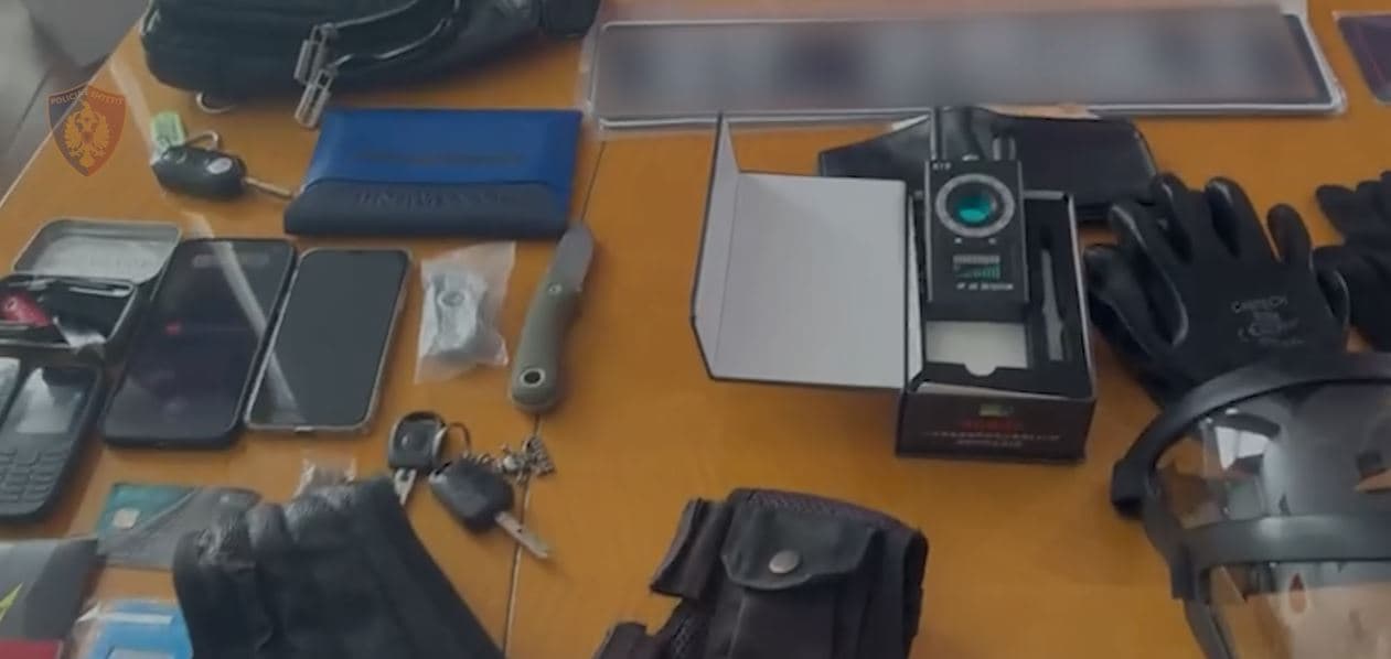 Tre persona të maskuar bëjnë për në spital një person në Sarandë, kapen me drogë dhe sende të ndaluara