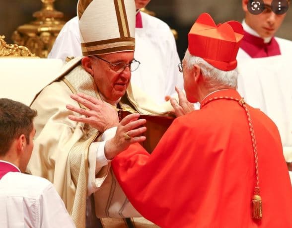 Priftërinjtë belgë dalin nga “rruga” e Vatikanit, liturgji për bekimin e çifteve gei  