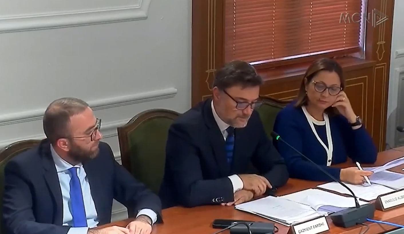 PS dhe Alibeaj, “bashkë” për ish-Sigurimsat (VIDEO)