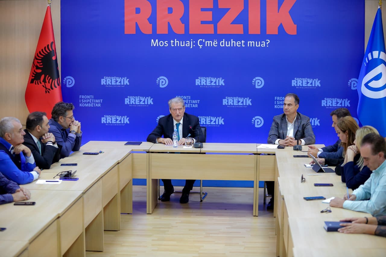 VKM për ndërtimet pa leje, Berisha: Qeveria bën amnisti, dhunim flagrant i parlamentit 
