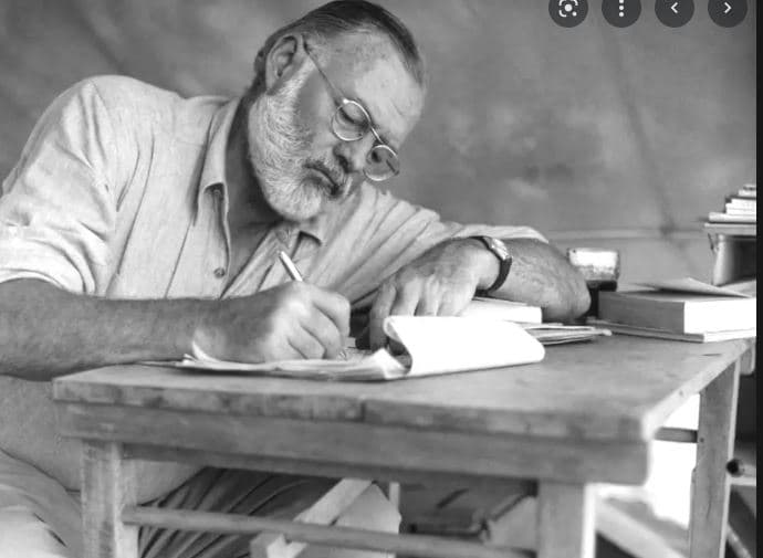 Një thesar relikesh të Heminguejt hapet për studiuesit 