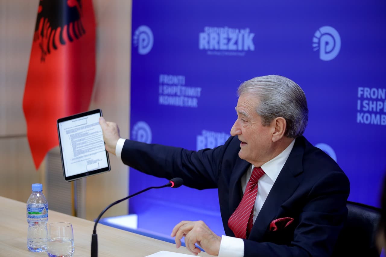 Lobimi rus/ Berisha: Auditi të fillojë punën, veprim i papërgjegjshëm personal i Bashës