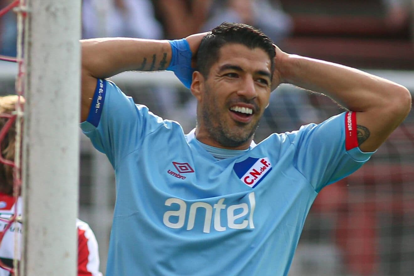 La Liga , opsion për Suarez 