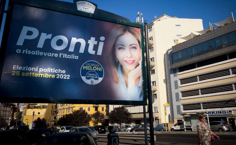 Italia voton të dielën/ Koalicionet dhe partitë që garojnë vetëm