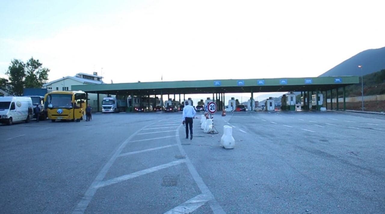 Nuk iu bind urdhrave të policisë, arrestohet 41-vjeçari në Kukës