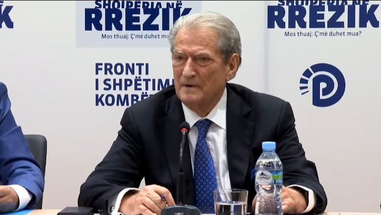 Berisha: Jemi në një moment kritik për vendin, Rama vasal i Vuçiç