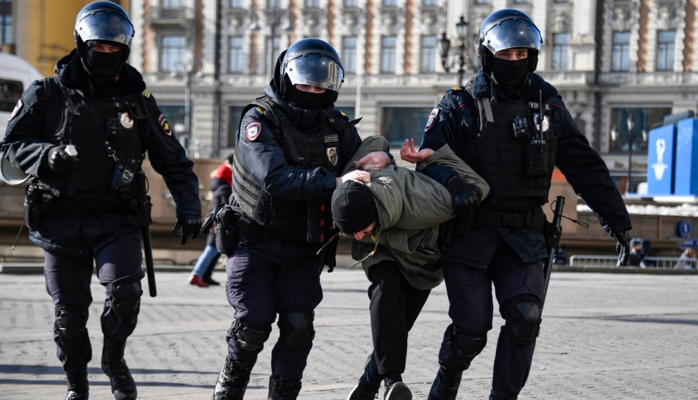 2388 persona janë arrestuar që nga nisja e protestave në Rusi kundër mobilizimit të pjesshëm
