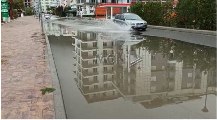  Moti i keq/ Në Shëngjin uji ka vërshuar në rrugë, pa energji fshatrat e Zadrimës