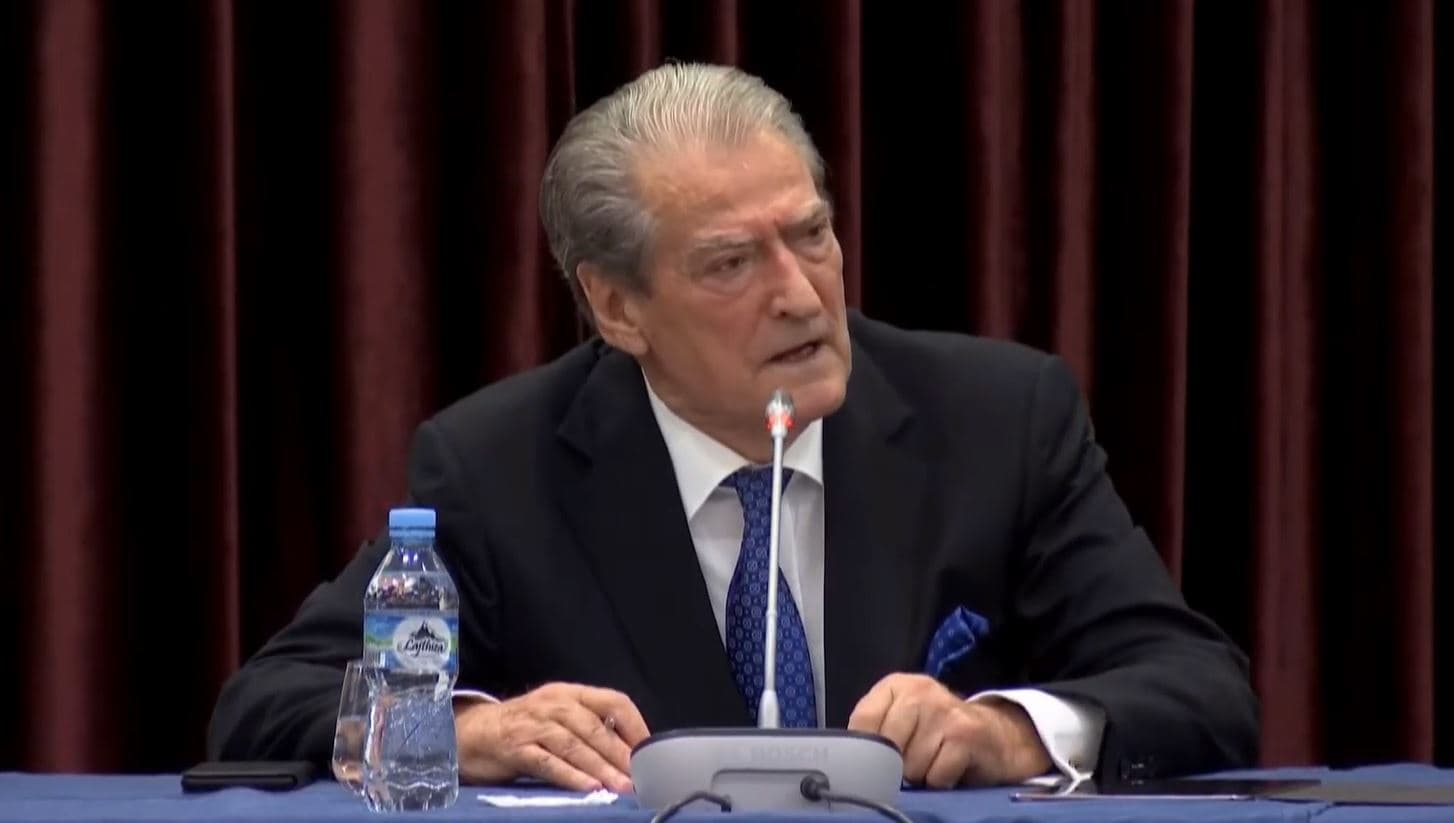 Berisha: Rama merrte energji nga Kosova dhe e shiste në treg, ndërsa nga ana tjetër zbrazte digat