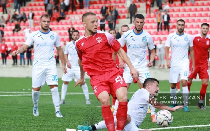 Kupa e Shqipërisë/ Partizani inauguron stadiumin me barazim, Tirana triumfon me “tris”