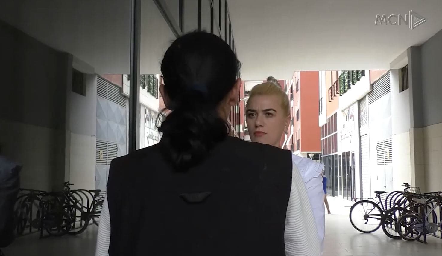 Martesa fiktive për t’i shpëtuar drejtësisë (VIDEO)