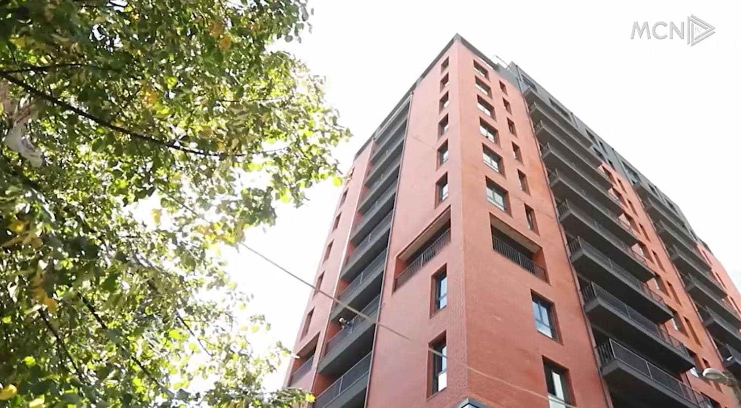 Qeveria ‘zbulon’ një tjetër pallat pa leje/ “Syri i Tiranës” vijon punimet për përfundimin e projektit