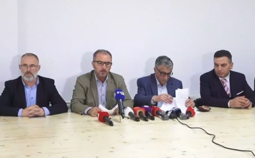 Pas pesë javësh/ Greva e arsimit në Kosovë, pezullohet deri në janar 2023