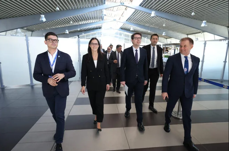 Porti i Durrësit, nis zhdoganimi i mallrave me destinacion Kosovën