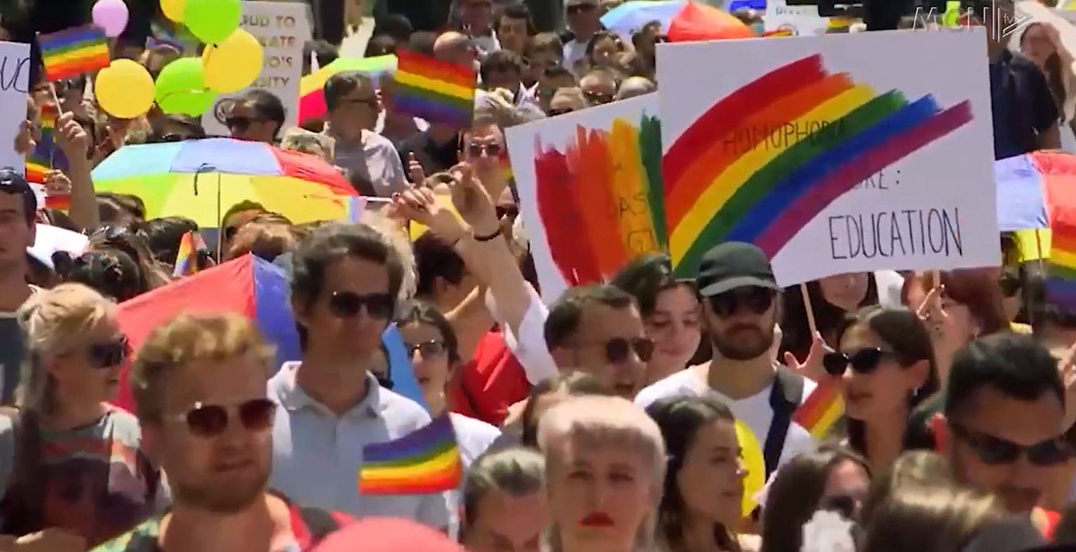 LGBTI jashtë agjendës së qeverisë/ Hazizaj: Diskriminim në shkolla, 80% e mësuesve kanë dijeni, nuk raportojnë (VIDEO)