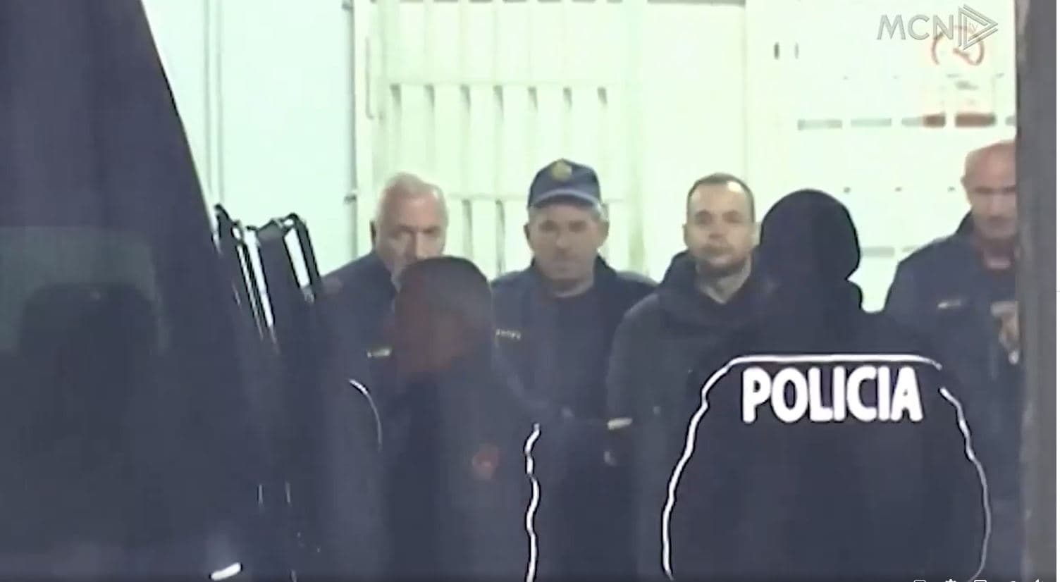   Lirohet nga burgu ish-deputeti Bllako/ Zëvendësohet masa e sigurisë në “arrest shtëpie” (VIDEO)