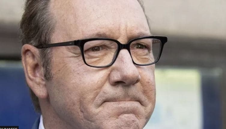 Kevin Spacey sot para gjyqit në Nju Jork, akuzohet për abuzim seksual