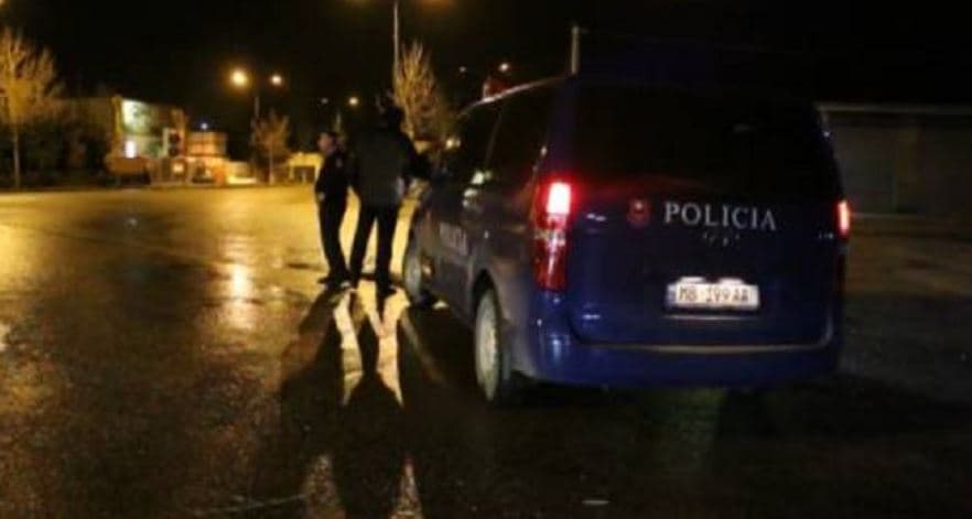Me naftë kontrabandë në makinë, arrestohet 26-vjeçari në Qafë Thanë