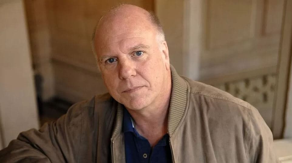 Autori i "DCI Banks", Peter Robinson vdes në moshën 72-vjeçare
