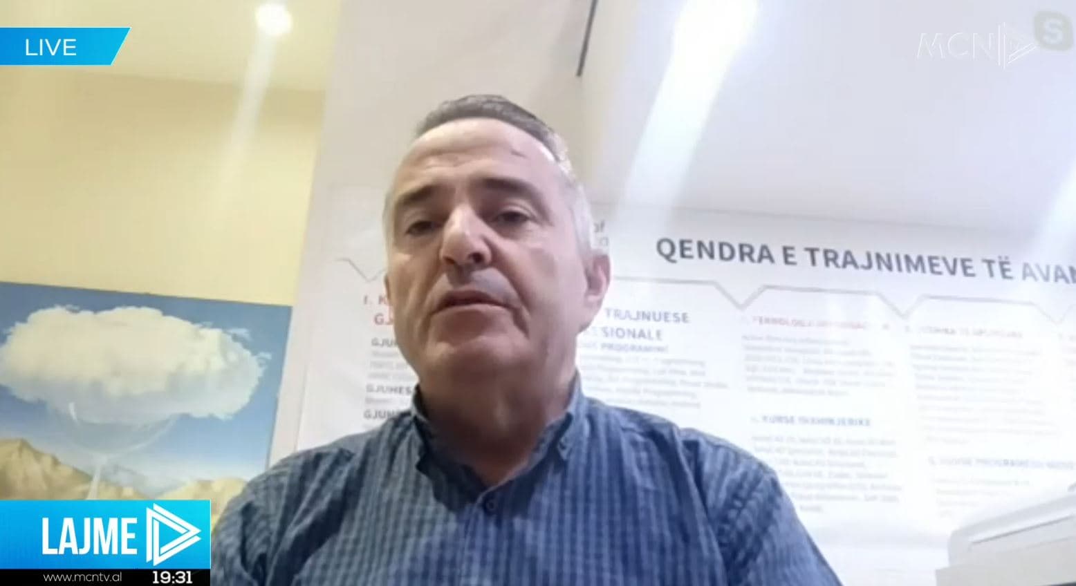 Leksionet me detyrim, Kovaçi: Vendimi jo i drejtë, klithmë për studentët