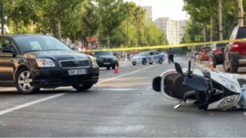 Makina përplas motoçikletën në aksin Elbasan-Belsh, plagoset një 32-vjeçare
