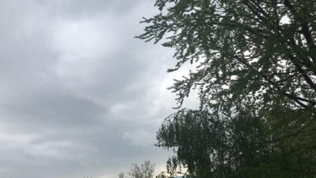 Moti sot, i paqëndrueshëm e me reshje lokale shiu