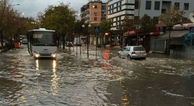 Rikthehet moti i keq në vend/ Lezha e Shkodra rrezikojnë përmbytje